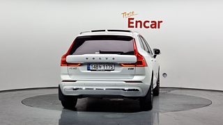 VOLVO XC60 2024