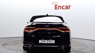 HYUNDAI GRANDEUR IG HYBRID 2018