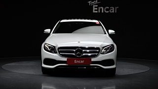 MERCEDES BENZ E-CLASS W213 2019