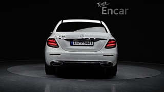 MERCEDES BENZ E-CLASS W213 2019