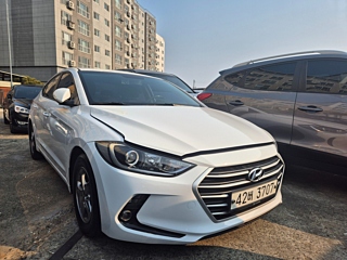 HYUNDAI AVANTE AD 2017