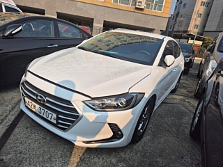 HYUNDAI AVANTE AD 2017