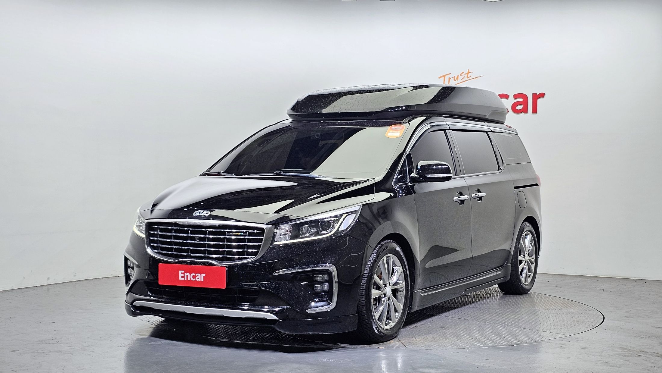 KIA CARNIVAL 2018