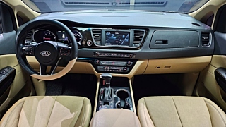 KIA CARNIVAL 2018
