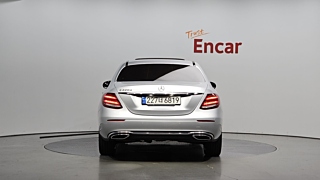 MERCEDES BENZ E-CLASS W213 2017