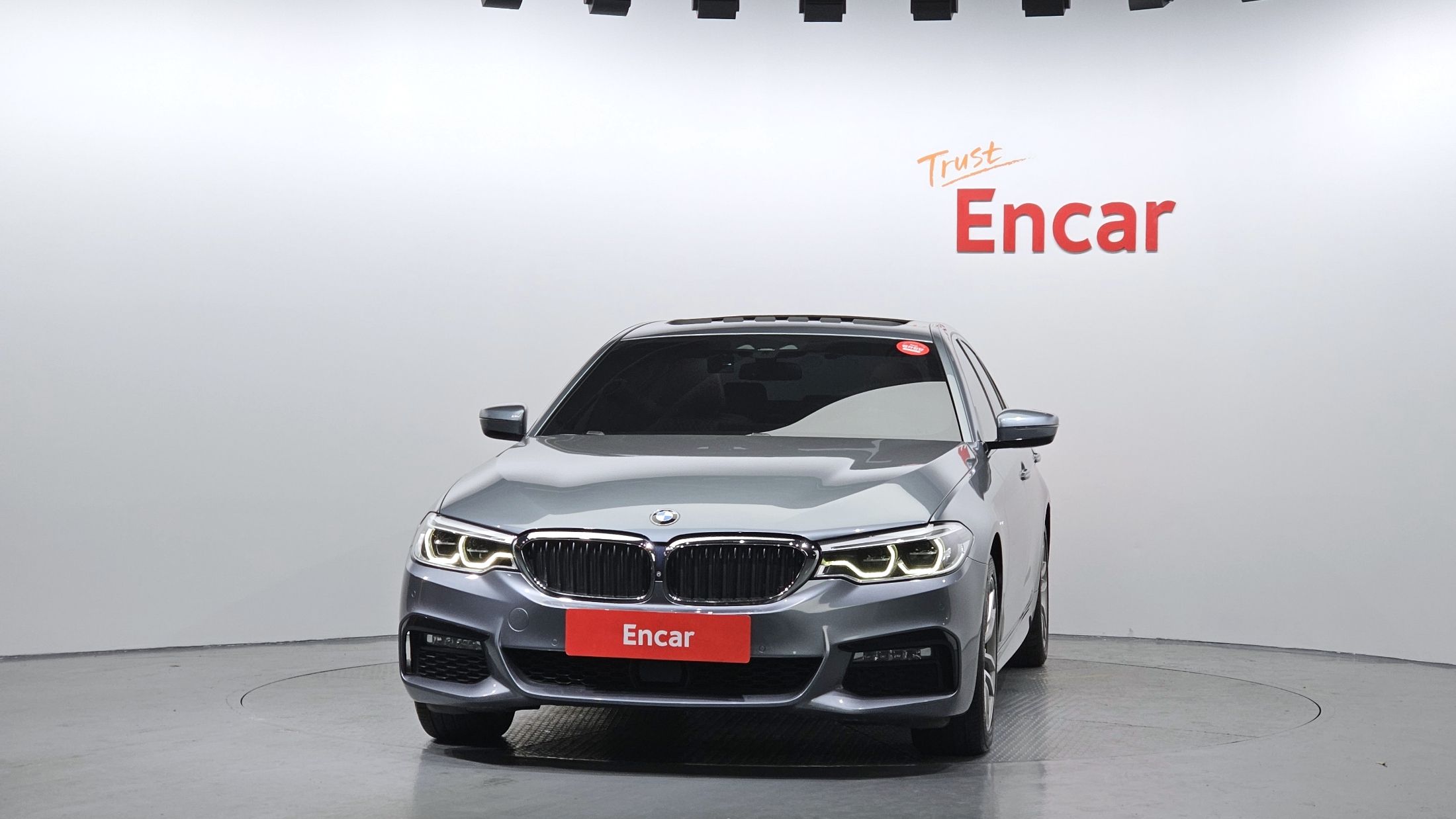 BMW 5-SERIES G30 2017