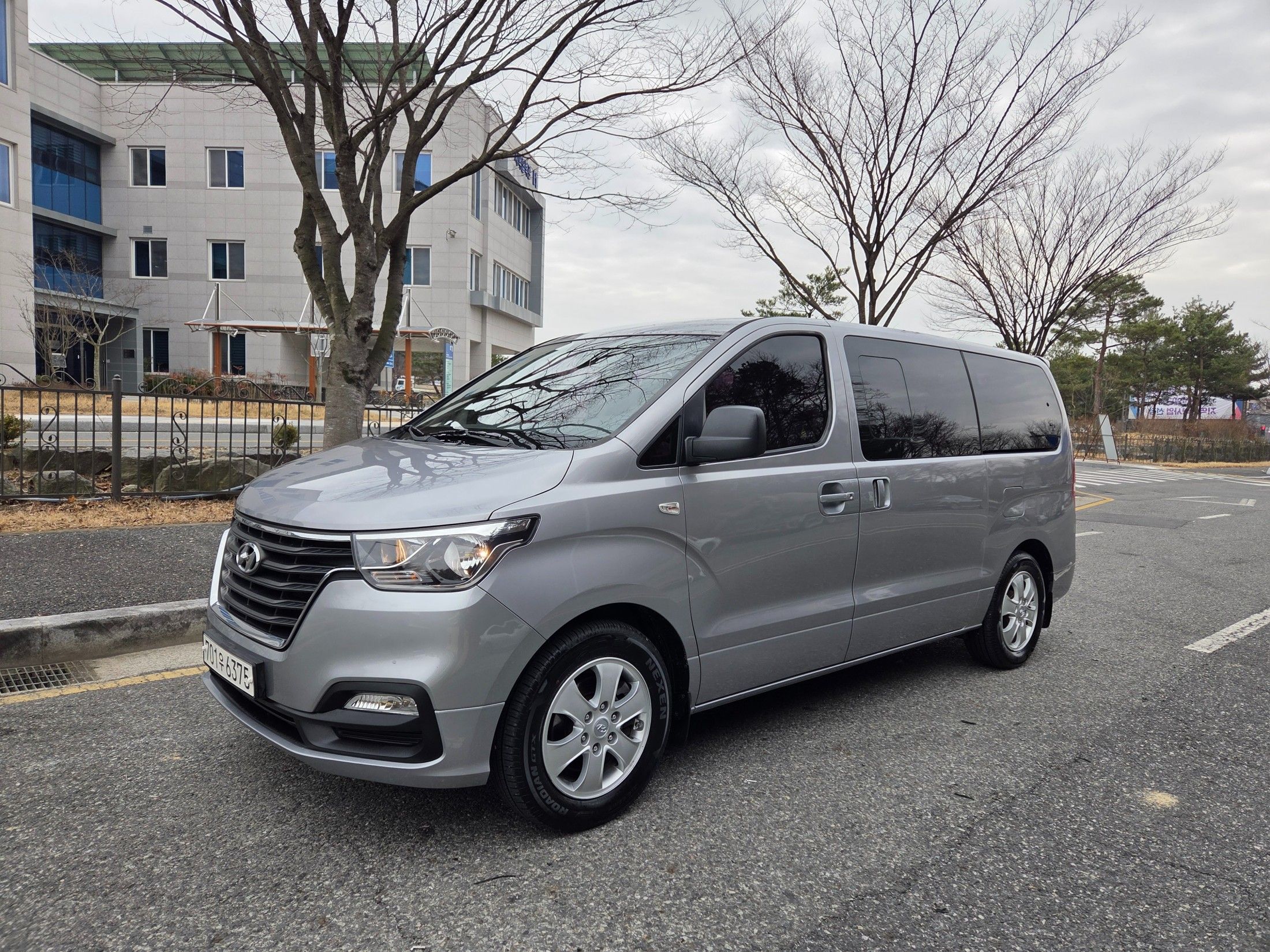 HYUNDAI STAREX GRAND