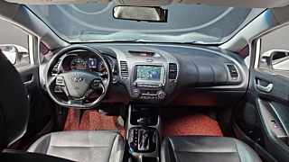 KIA K3 2016