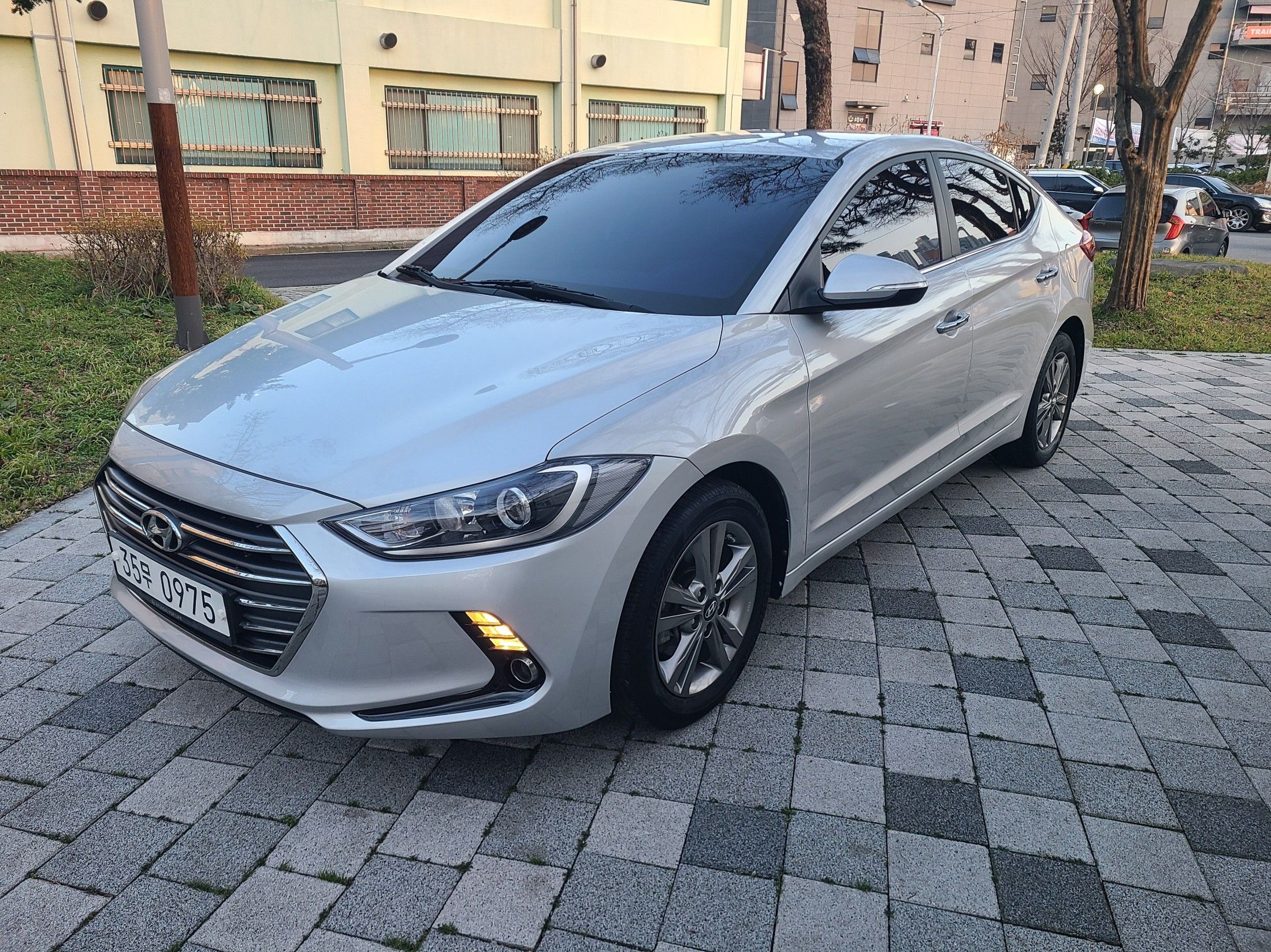 HYUNDAI AVANTE AD 2015