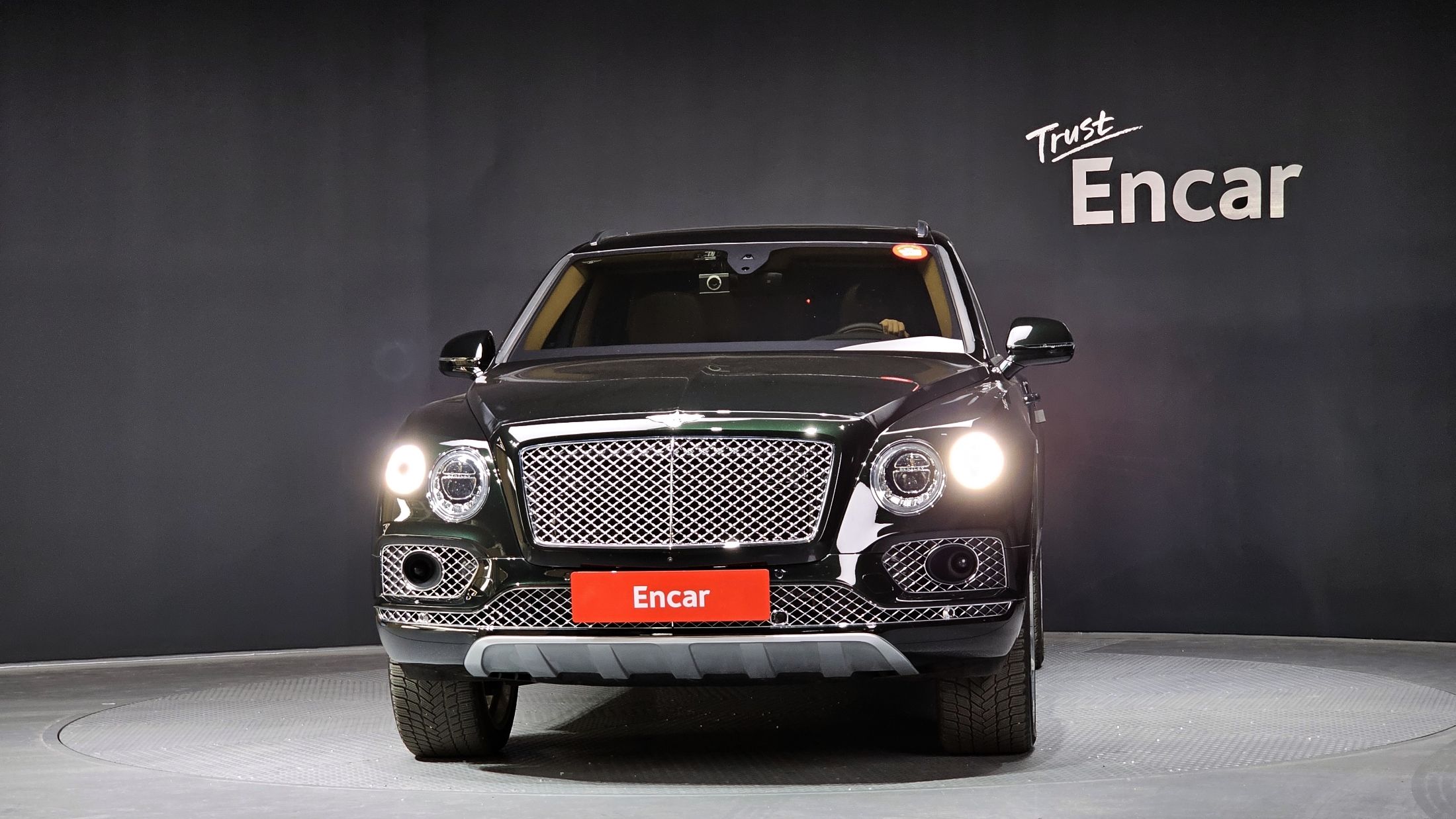 BENTLEY BENTAYGA 2018