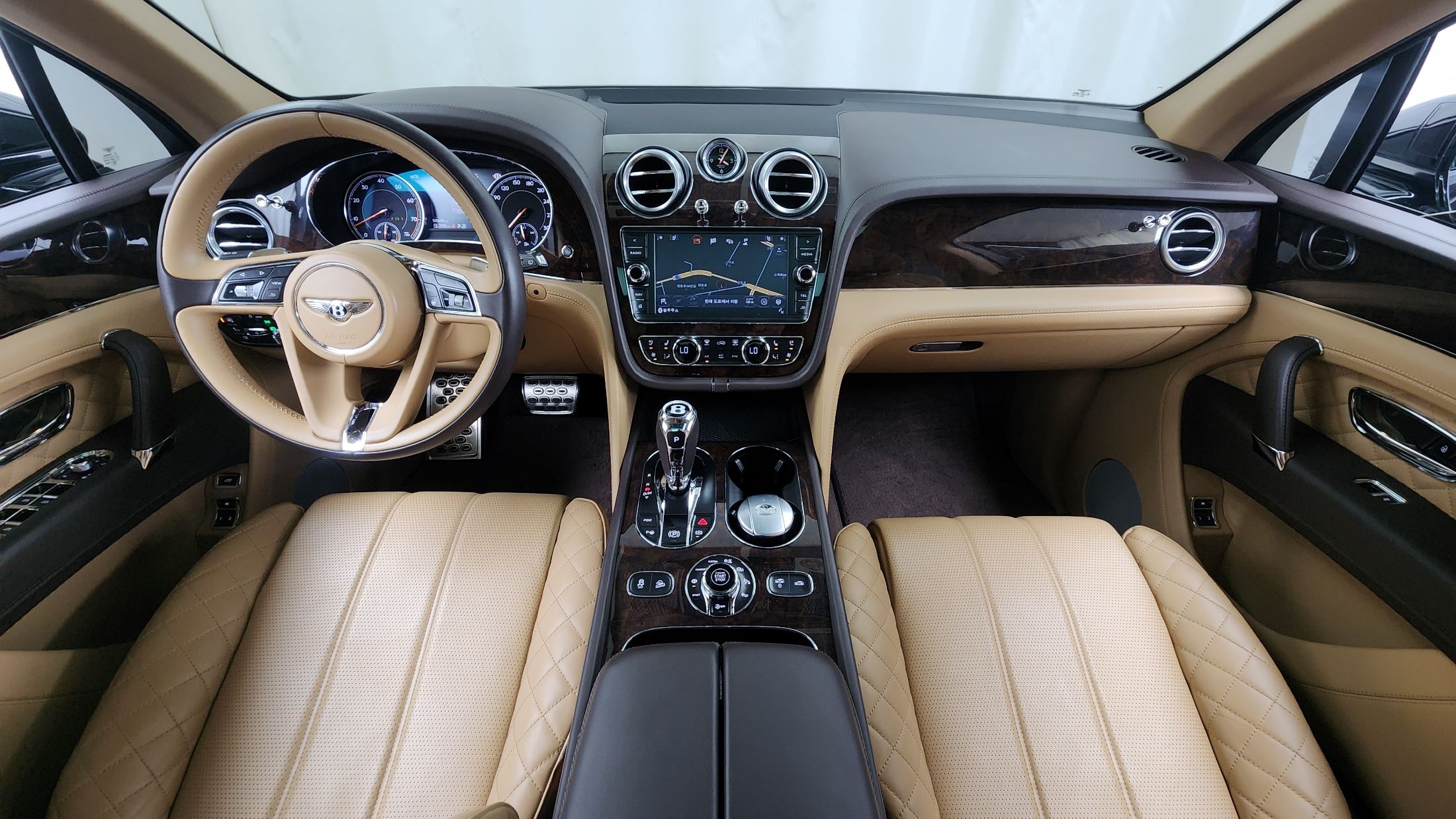 BENTLEY BENTAYGA 2018