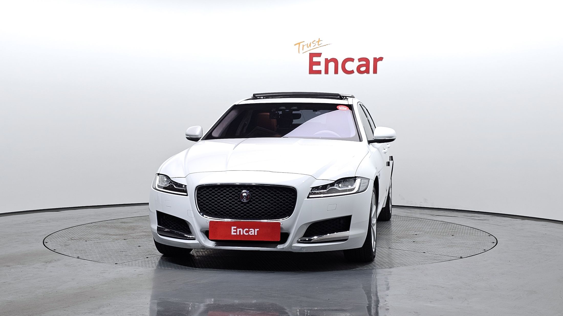 JAGUAR XF X260 2019