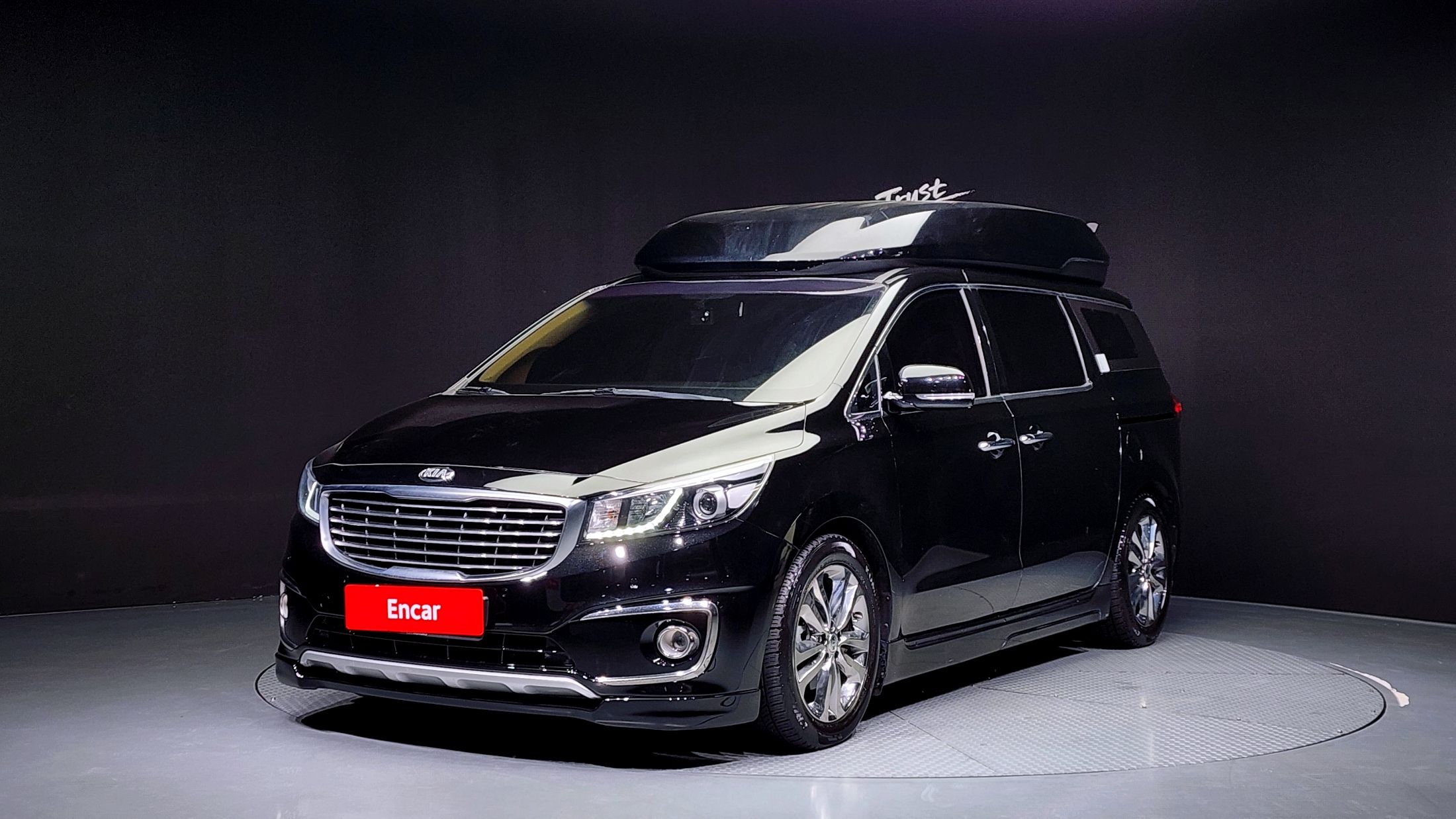 KIA CARNIVAL 2018