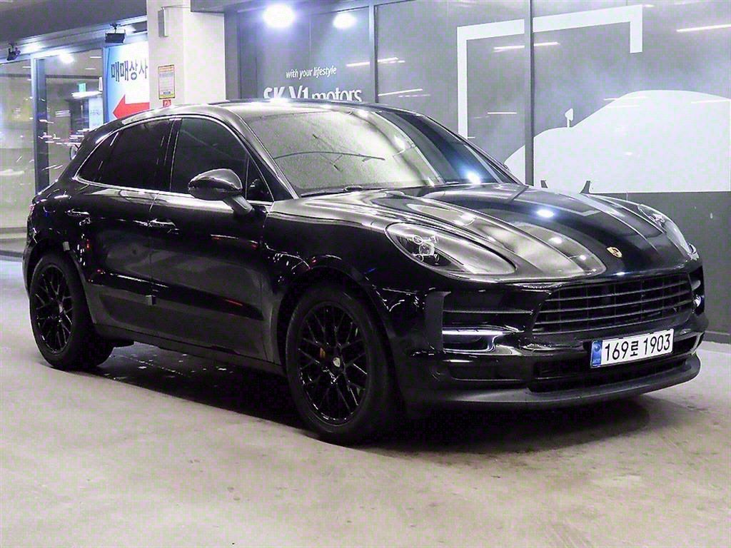 PORSCHE MACAN 2019