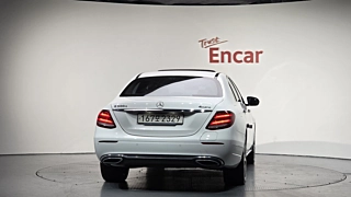 MERCEDES BENZ E-CLASS W213 2020