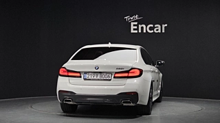 BMW 5-SERIES G30 2022