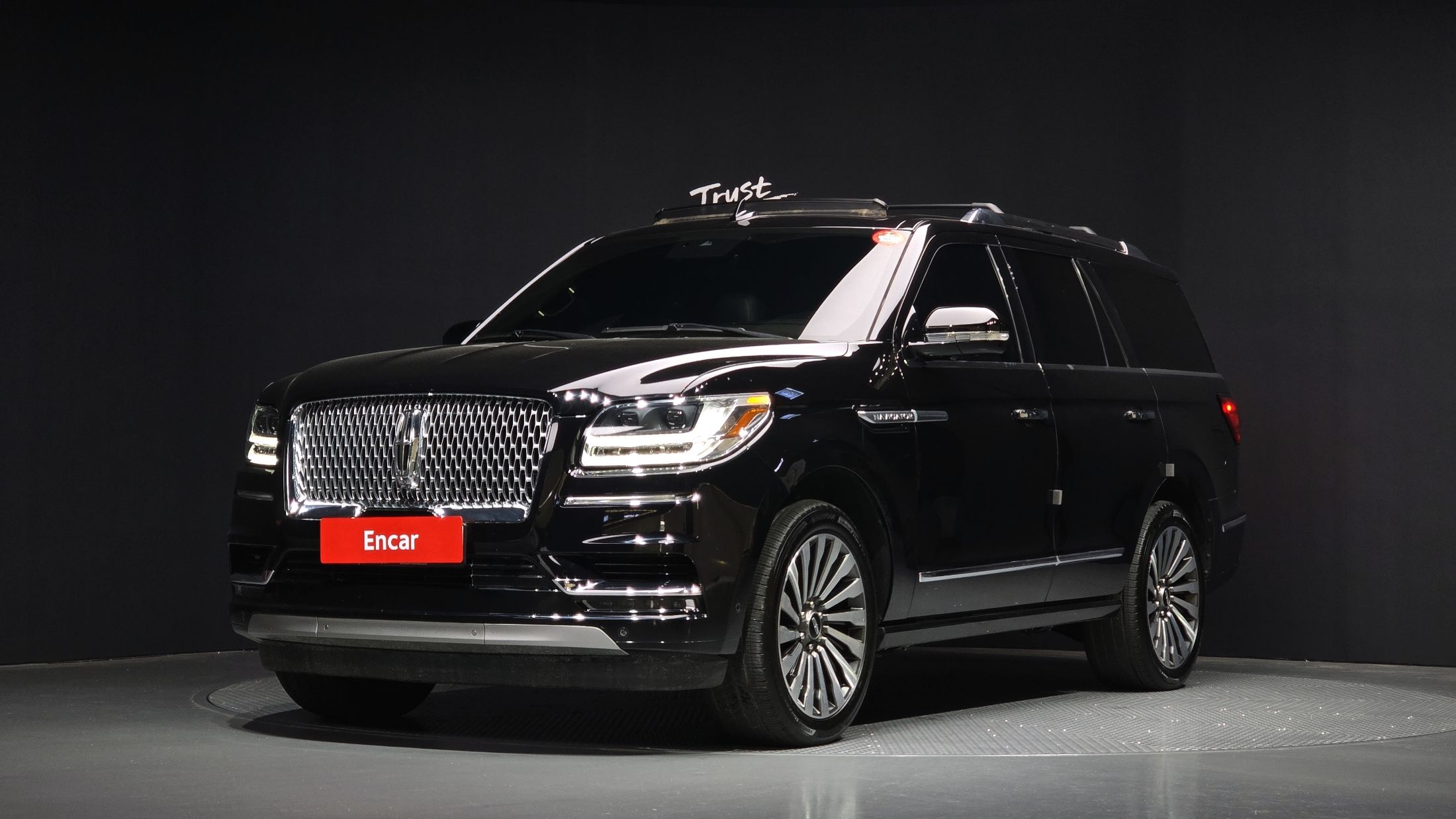 LINCOLN NAVIGATOR