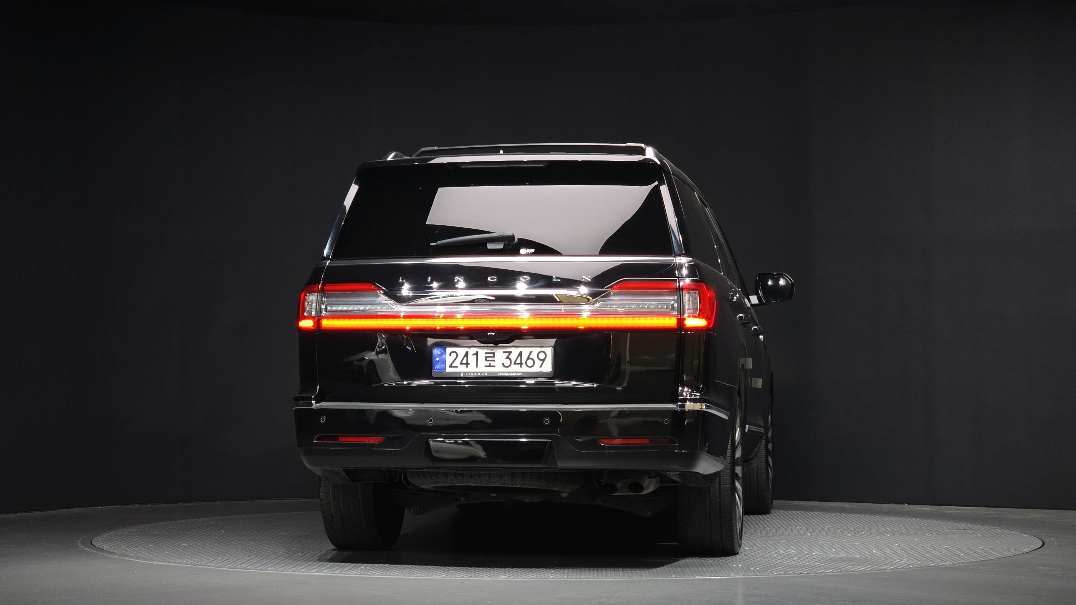 LINCOLN NAVIGATOR