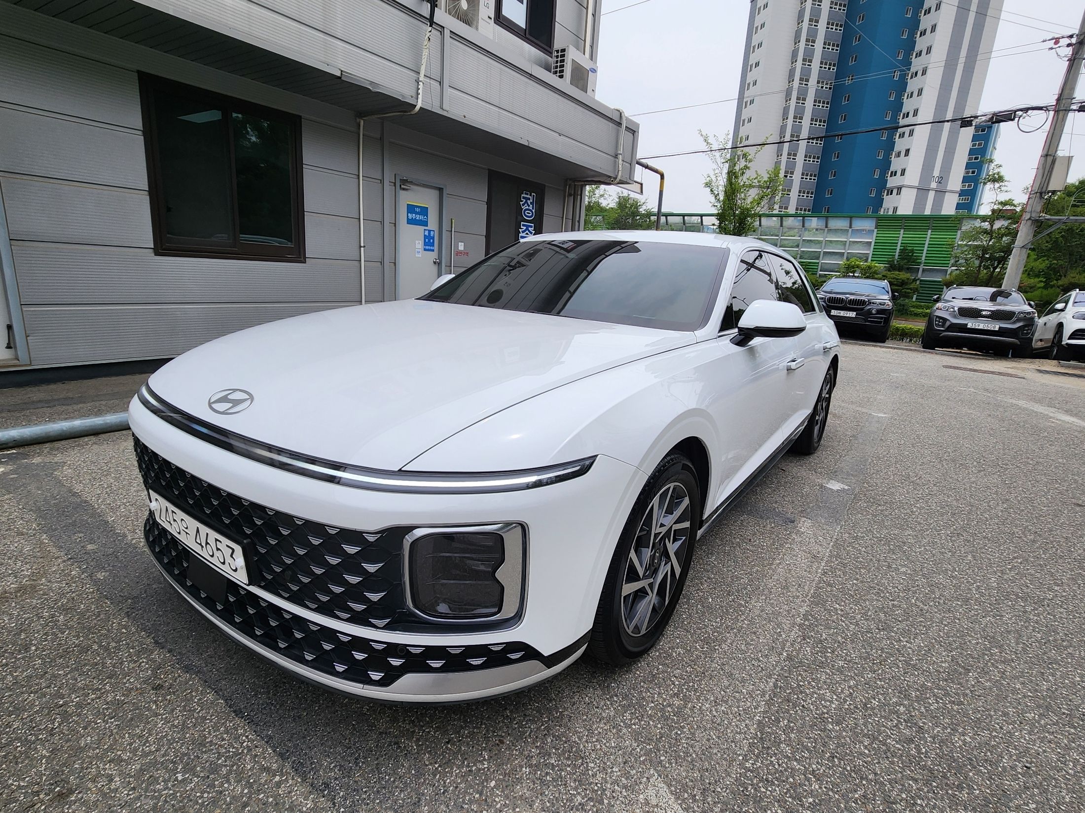 HYUNDAI GRANDEUR GN7 2023