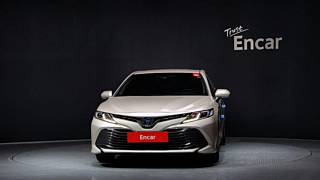 TOYOTA CAMRY XV70 2019