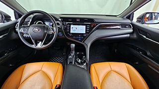 TOYOTA CAMRY XV70 2019