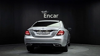 MERCEDES BENZ E-CLASS W213 2020