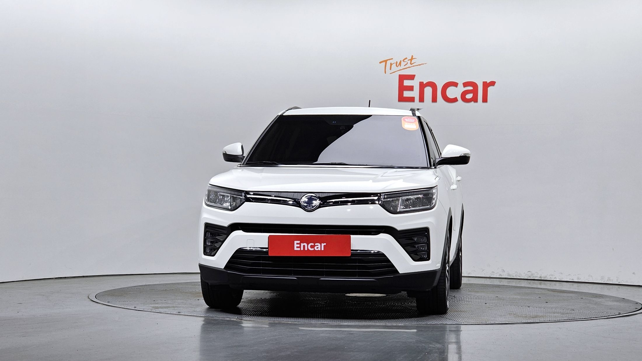 SSANGYONG TIVOLI VERY NEW 2020