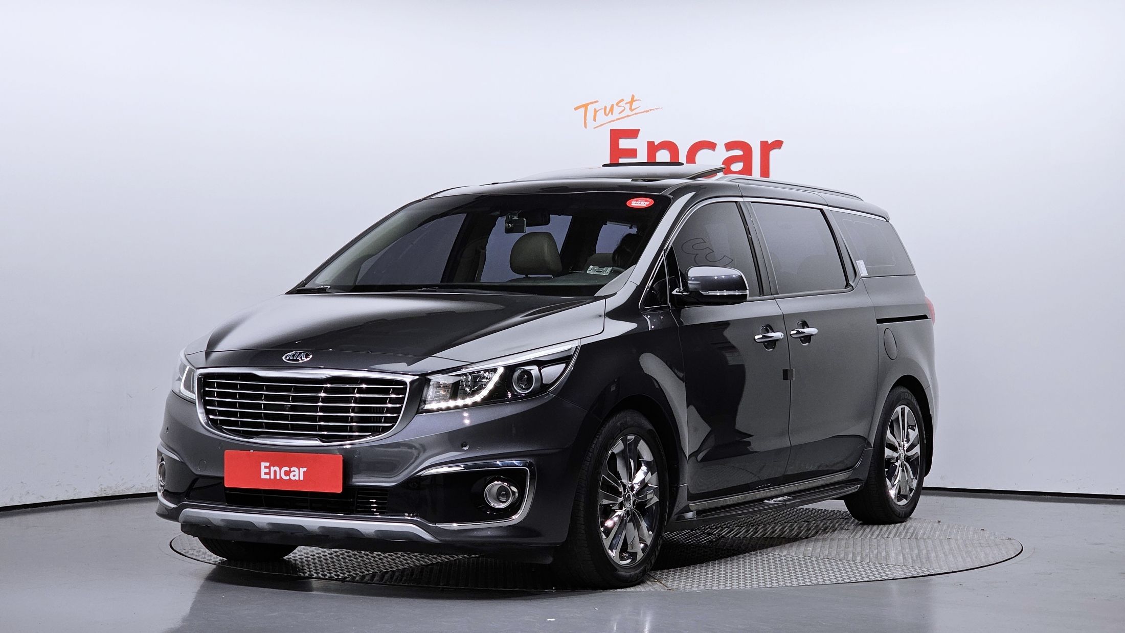 KIA CARNIVAL 2017