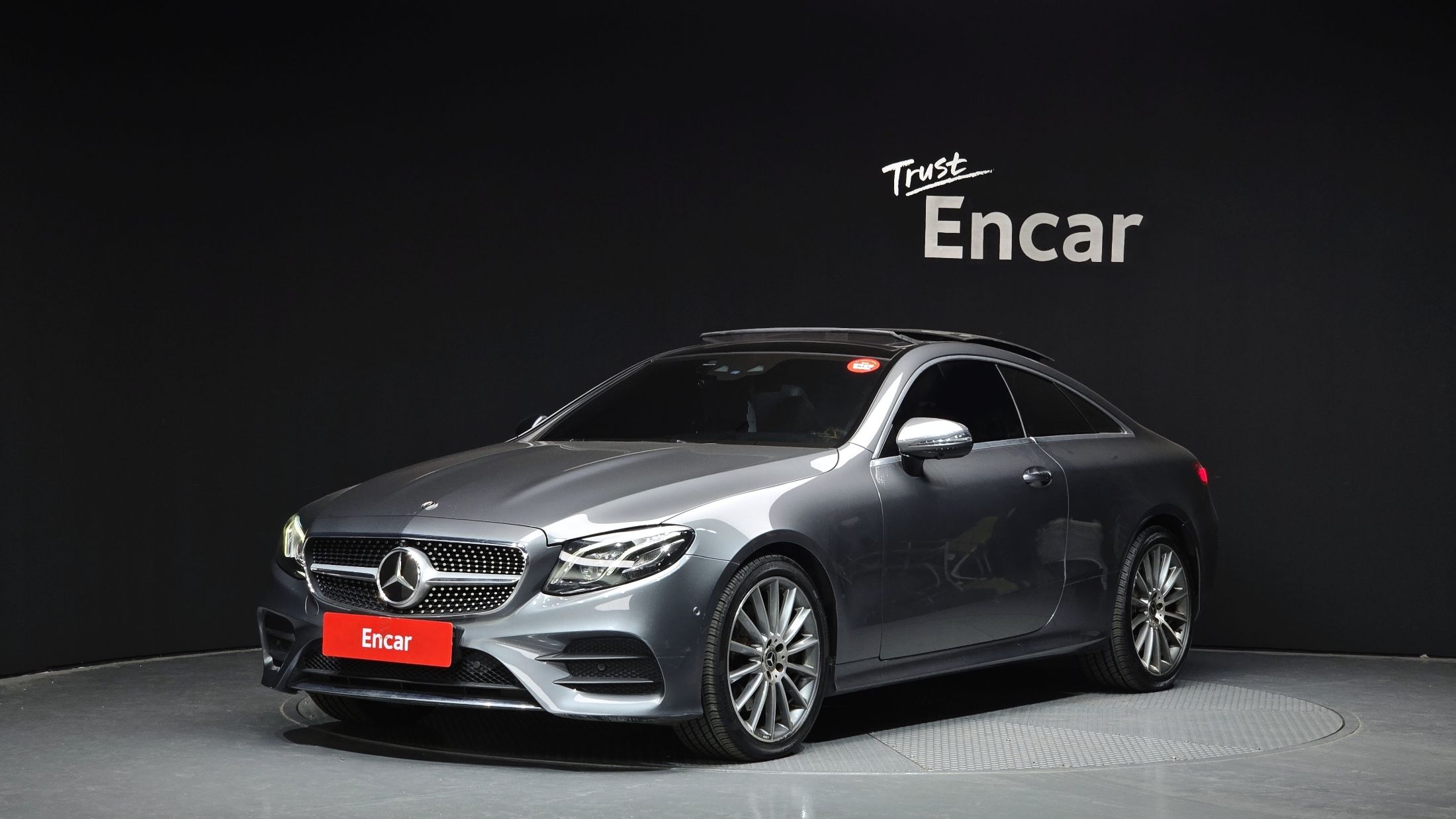 MERCEDES BENZ E-CLASS W213 2017