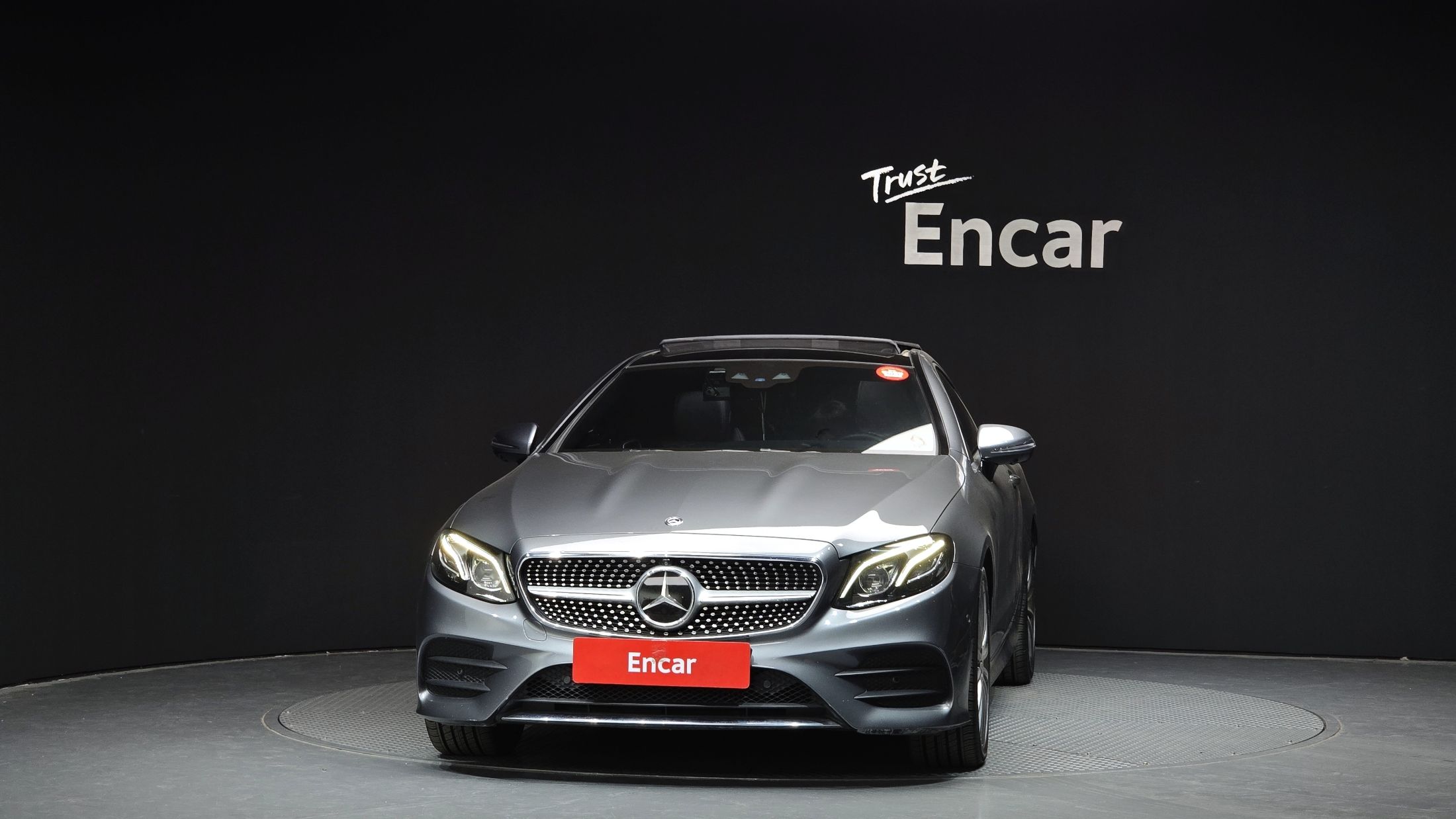 MERCEDES BENZ E-CLASS W213 2017
