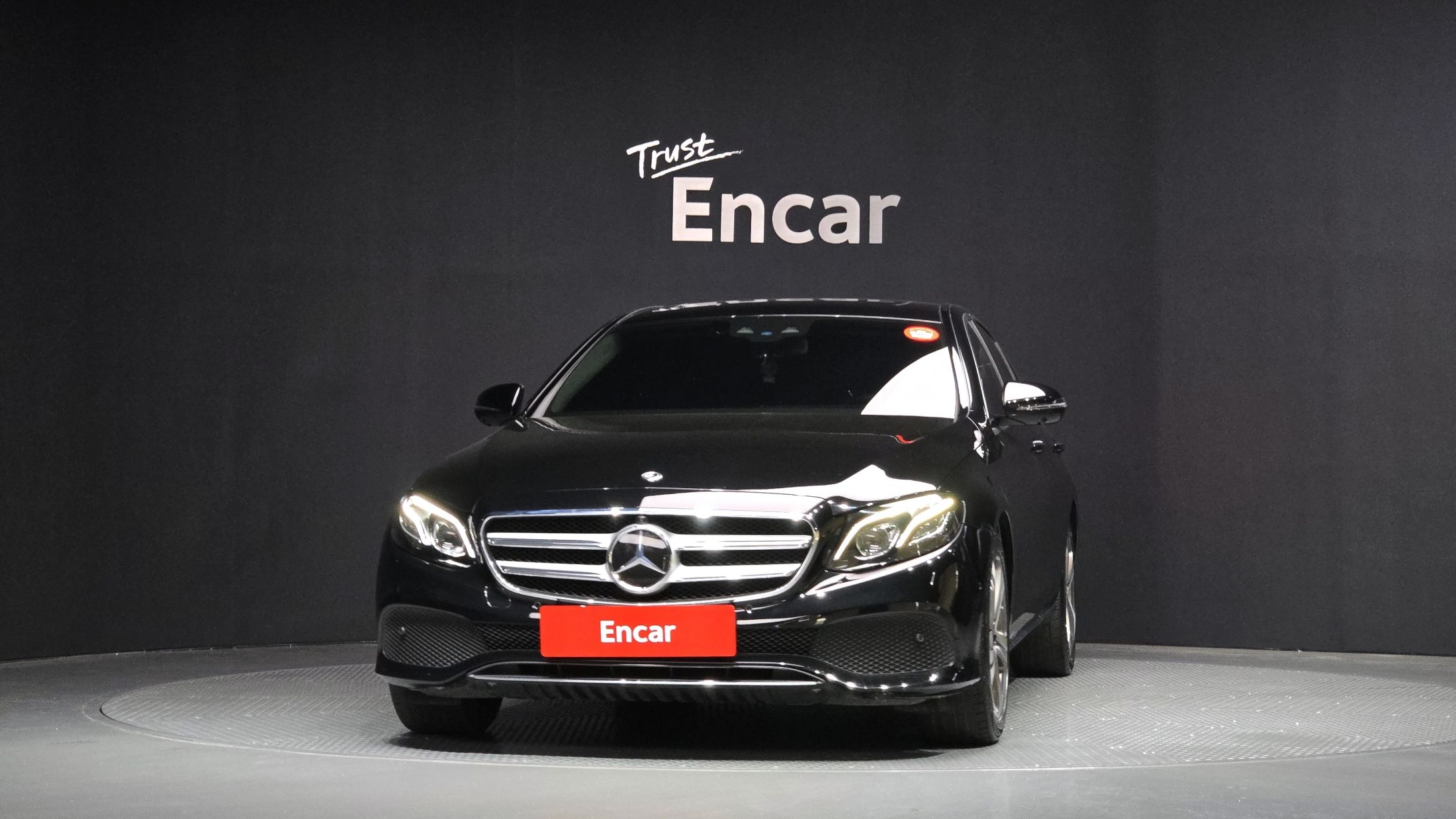 MERCEDES BENZ E-CLASS W213 2020
