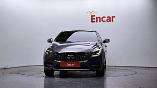 INFINITI Q30 2019