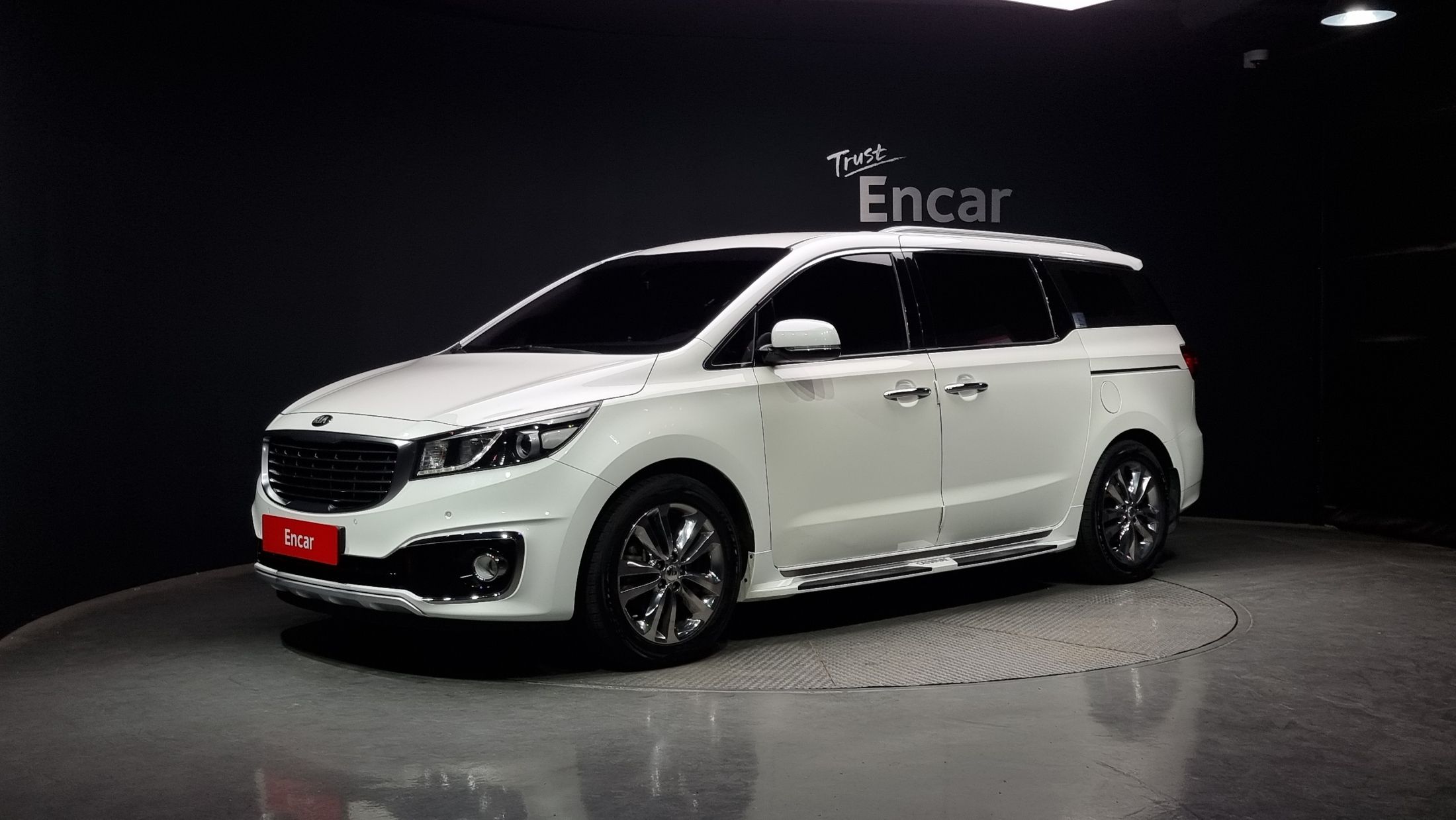 KIA CARNIVAL 2017