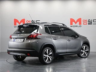PEUGEOT 2008 2019