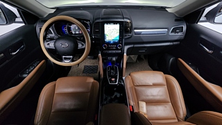SAMSUNG QM6 2022