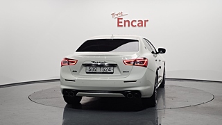 MASERATI GHIBLI 2017