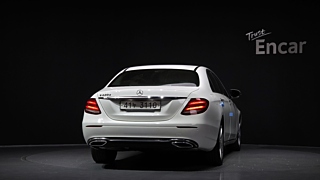 MERCEDES BENZ E-CLASS W213 2017