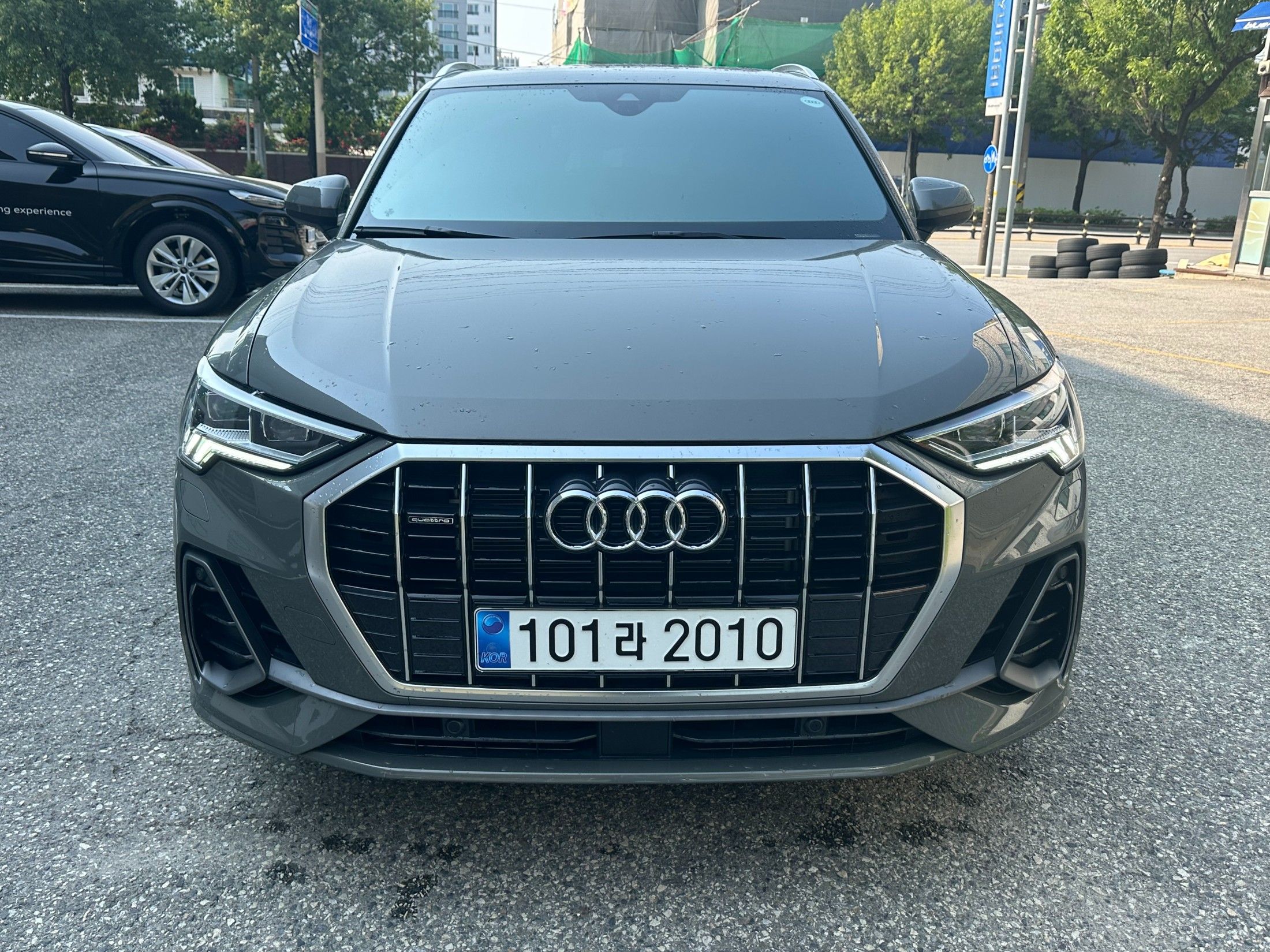 AUDI Q3 F3