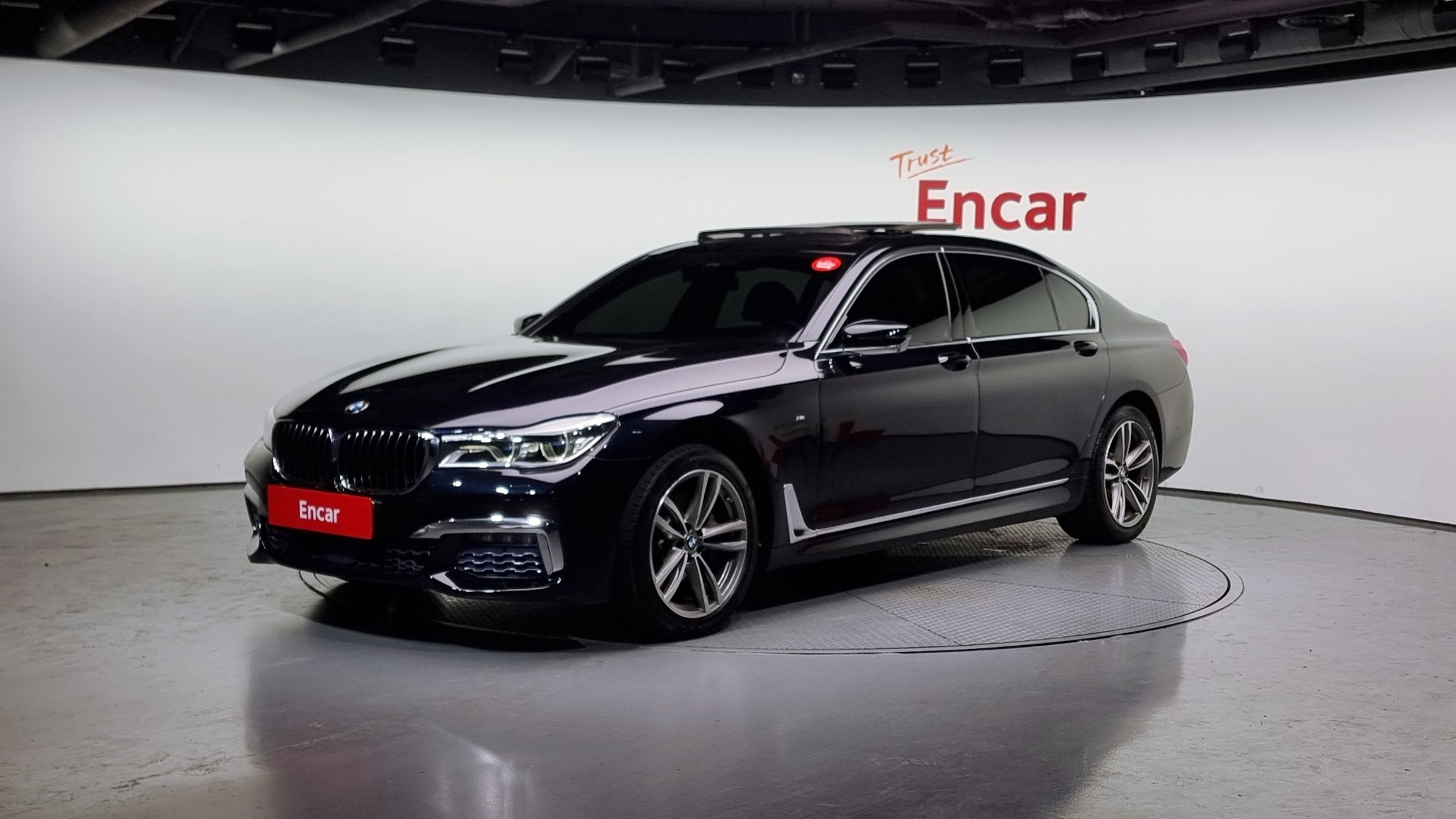 BMW 7-SERIES G11