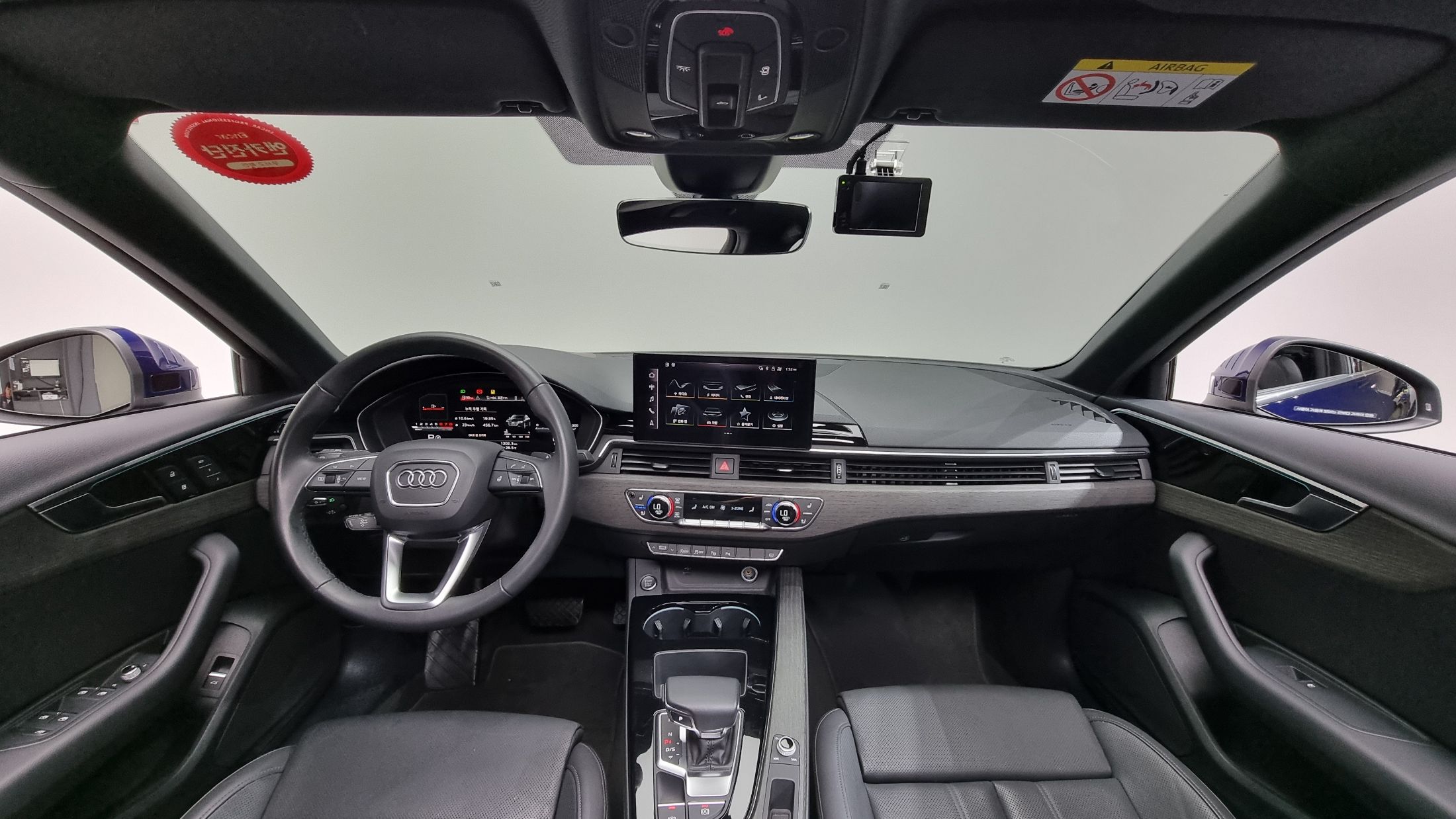 AUDI A4 B9 2023