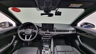 AUDI A4 B9 2023