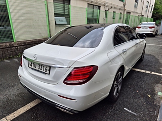 MERCEDES BENZ E-CLASS W213 2019