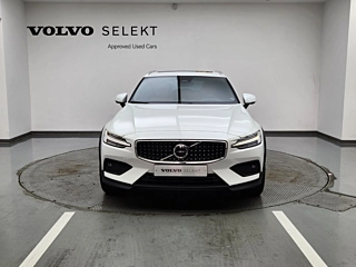 VOLVO V60 CROSS COUNTRY 2024