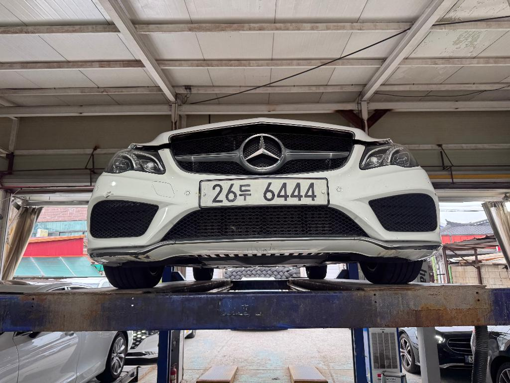 MERCEDES BENZ E-CLASS W212 2014