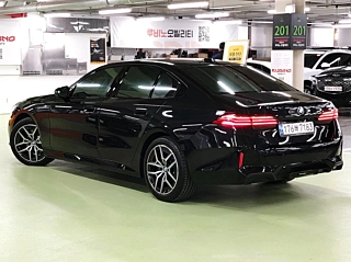 BMW 5-SERIES G60 2024