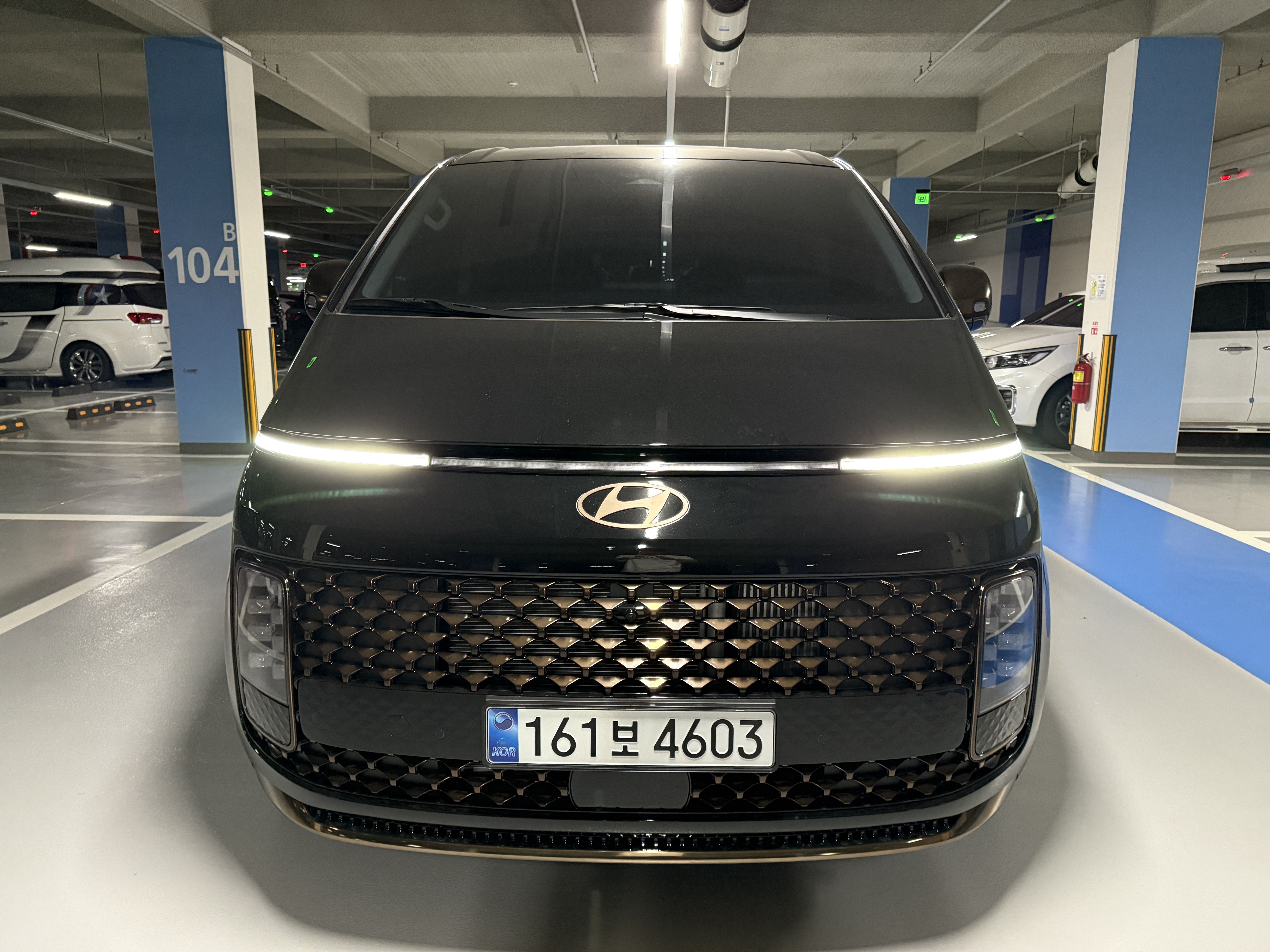 HYUNDAI STARIA 2024