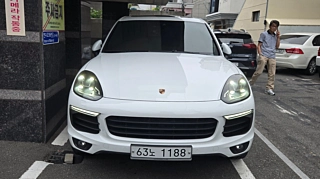 PORSCHE CAYENNE 2017