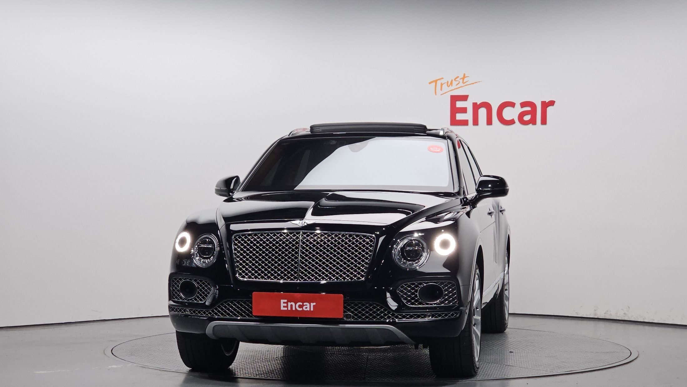 BENTLEY BENTAYGA 2020