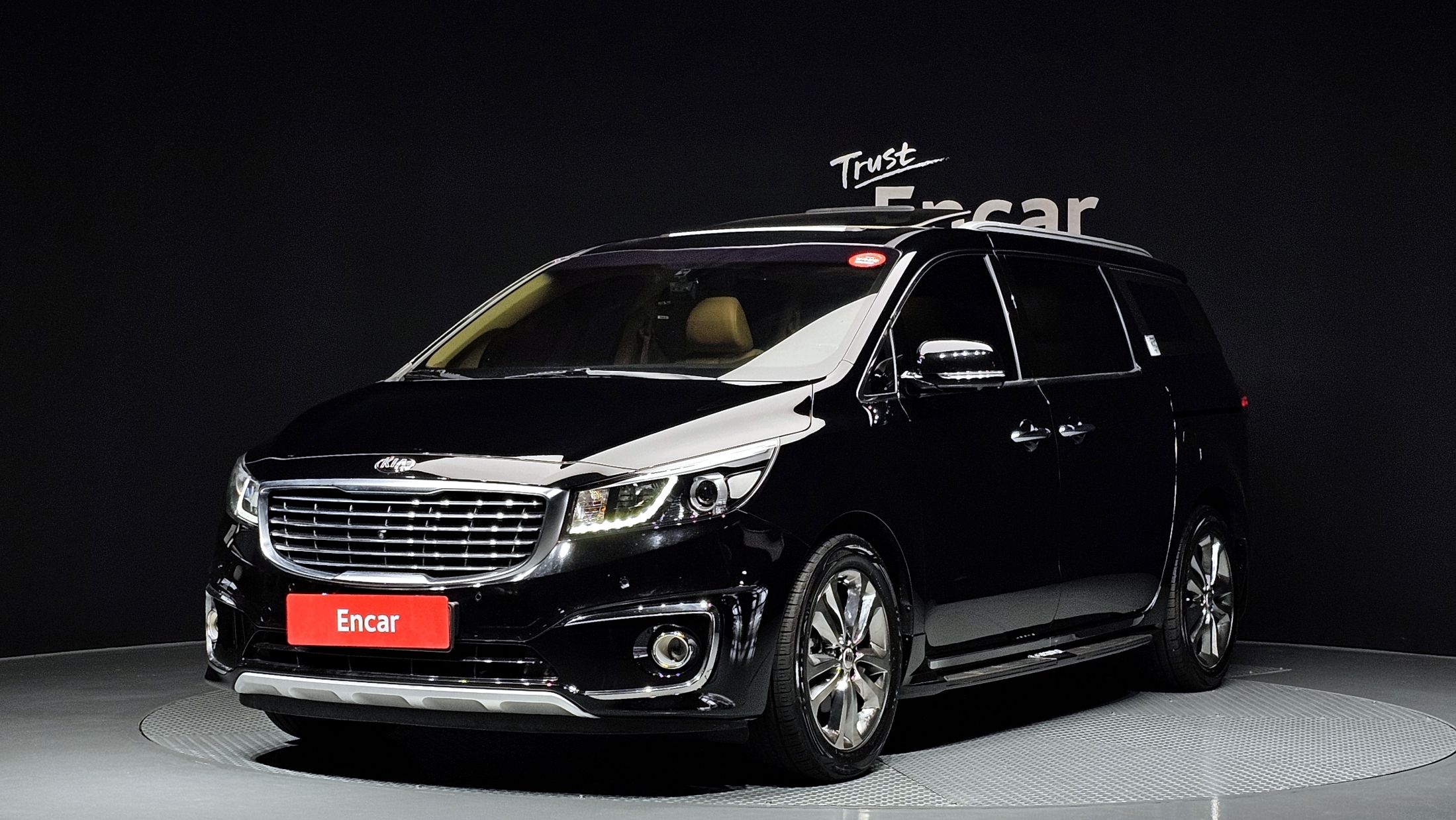 KIA CARNIVAL 2017