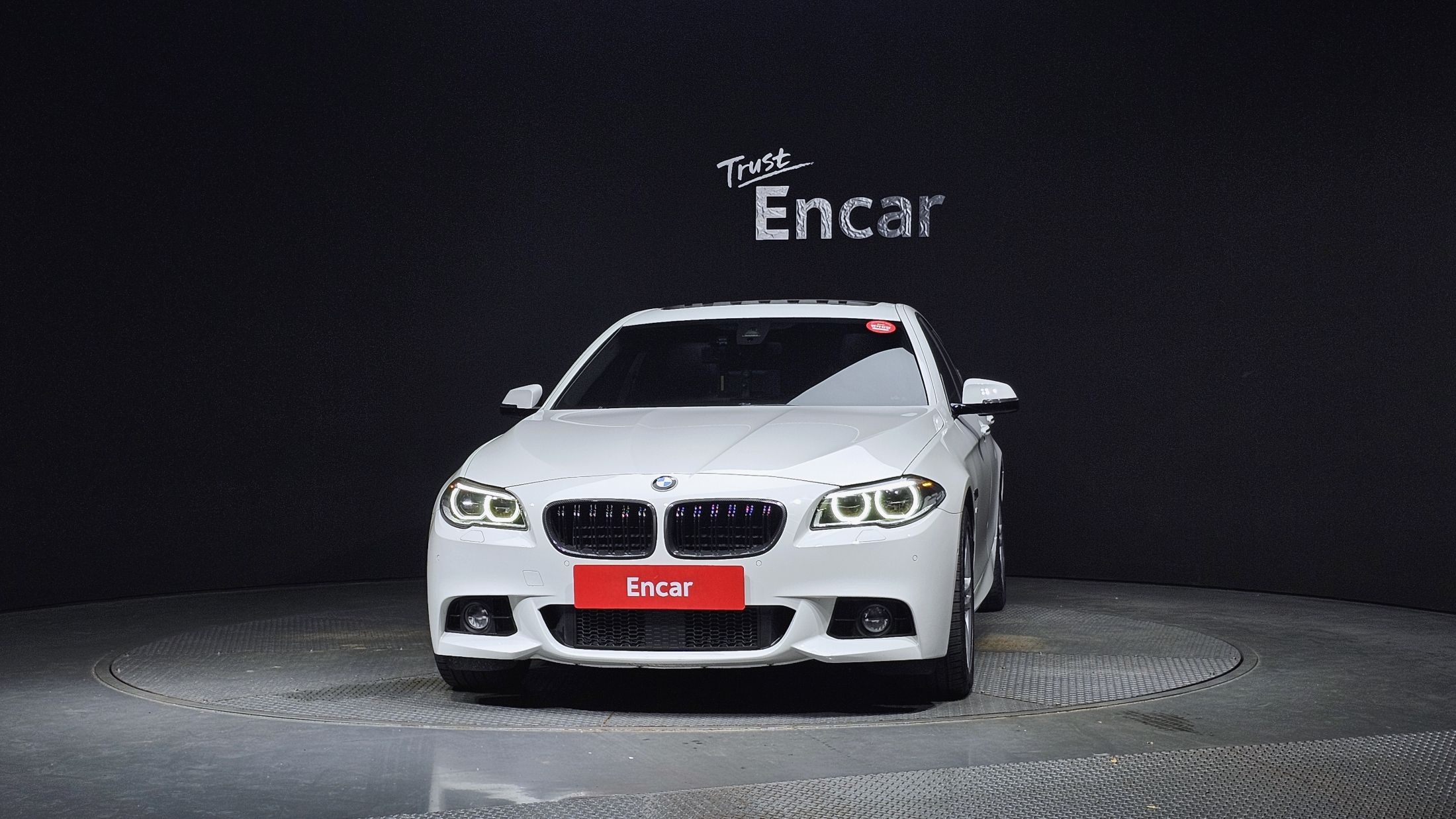 BMW 5-SERIES F10 2016